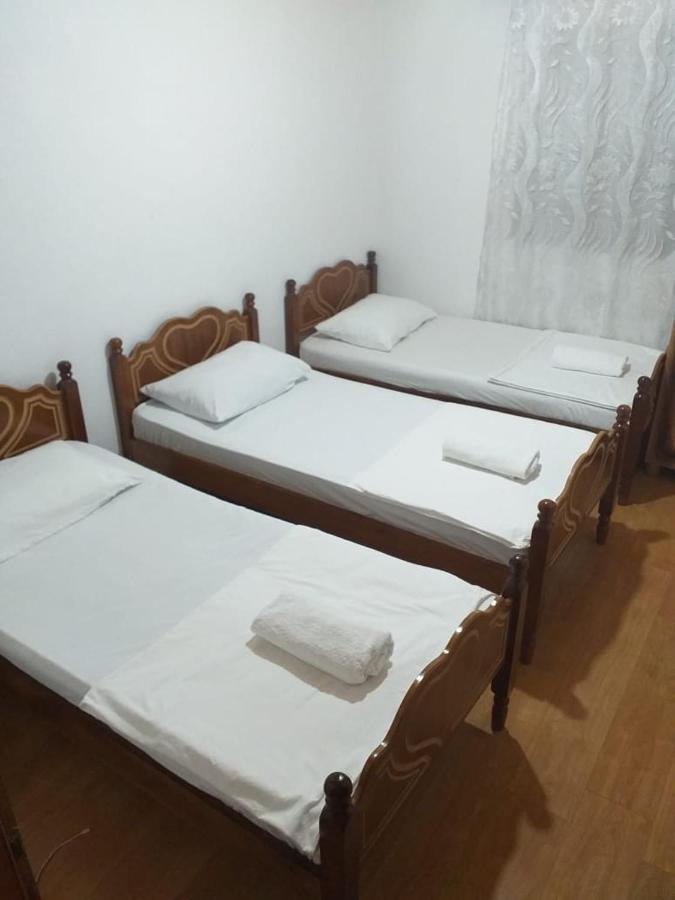 ヴァルボナ Bujtina Arlindi Bed & Breakfast エクステリア 写真