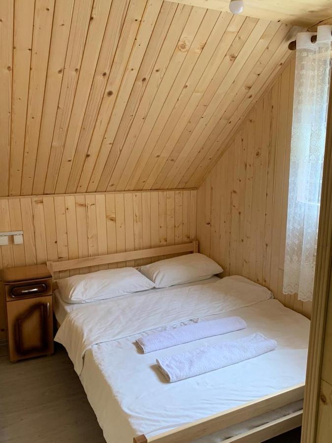 ヴァルボナ Bujtina Arlindi Bed & Breakfast エクステリア 写真